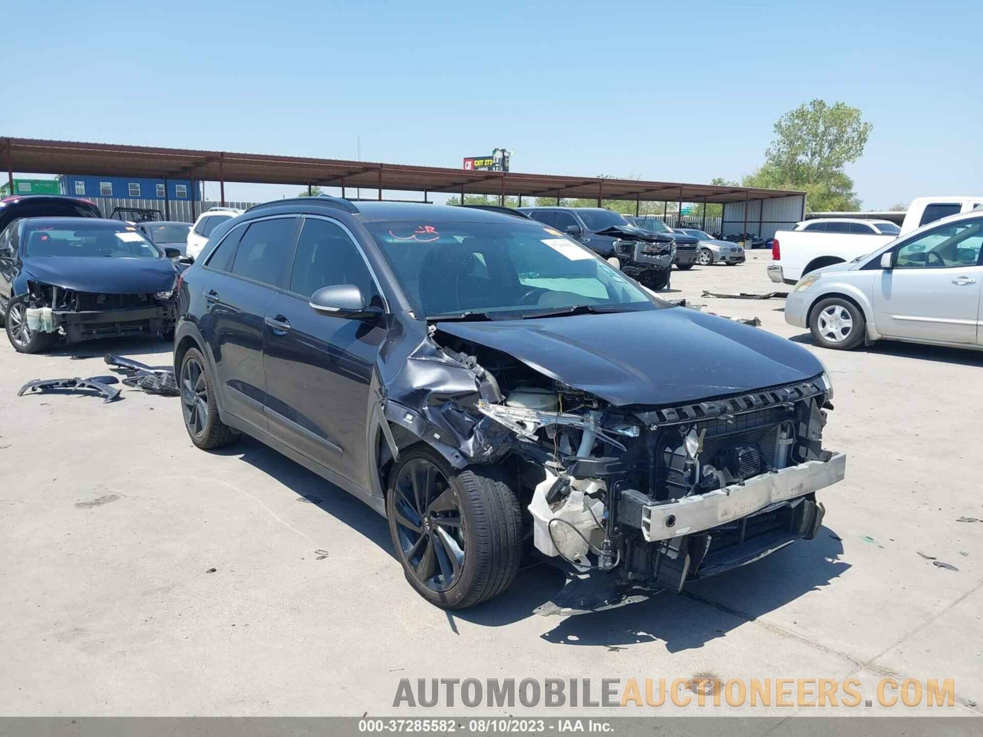 KNDCC3LC4J5140214 KIA NIRO 2018