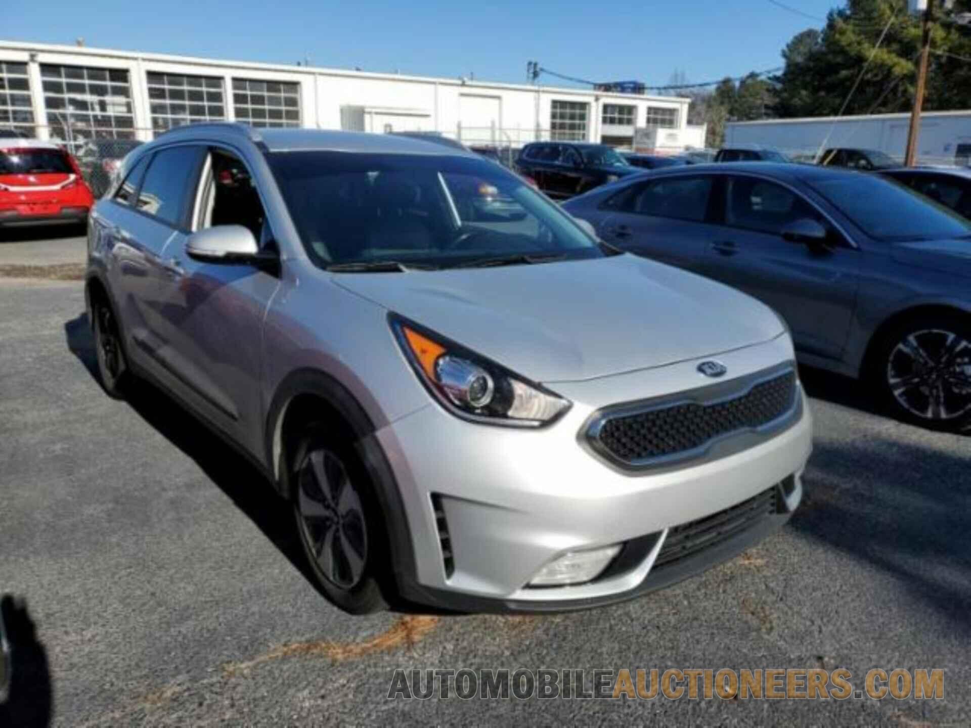 KNDCC3LC5J5121509 KIA NIRO 2018