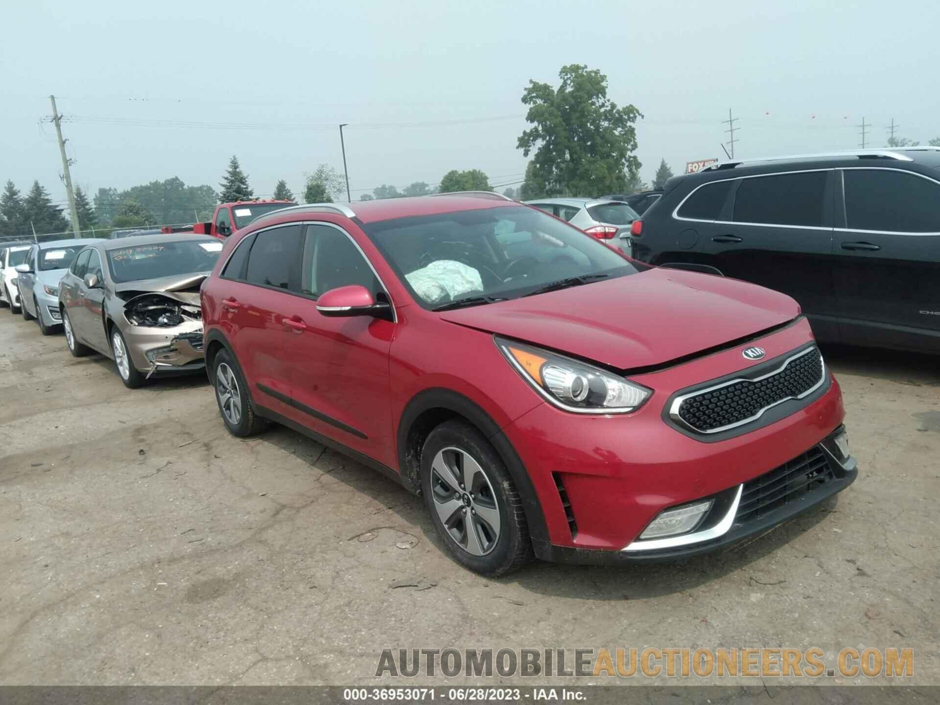 KNDCC3LC5J5122689 KIA NIRO 2018