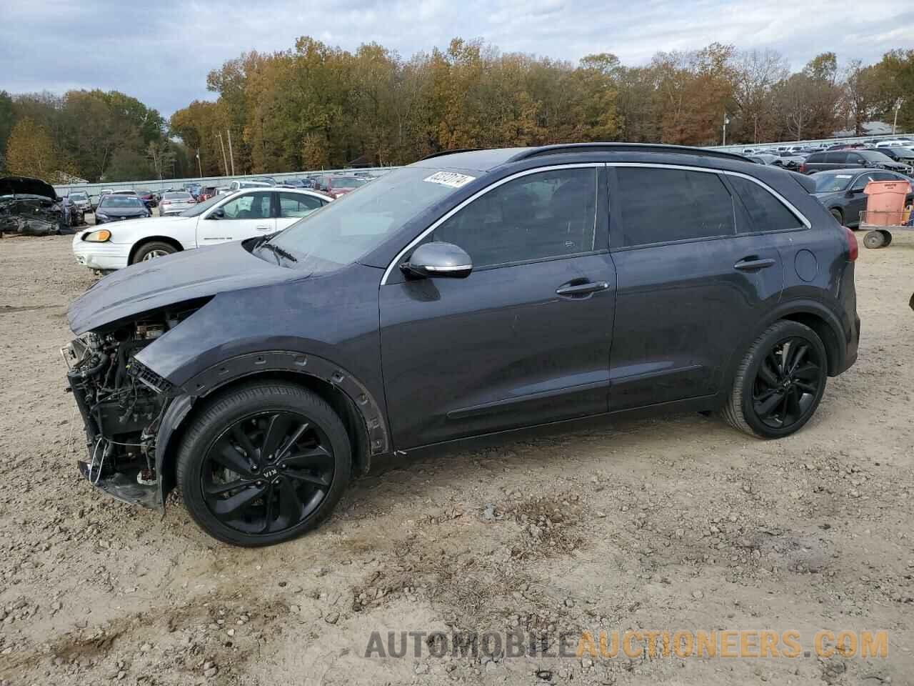 KNDCC3LC5J5187185 KIA NIRO 2018