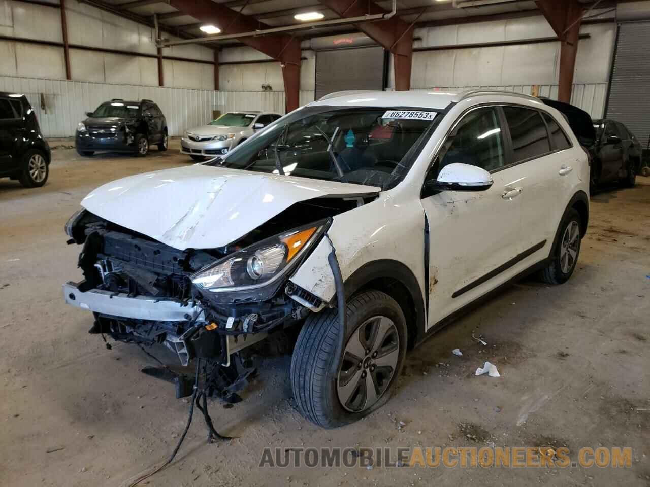 KNDCC3LC5K5239819 KIA NIRO 2019