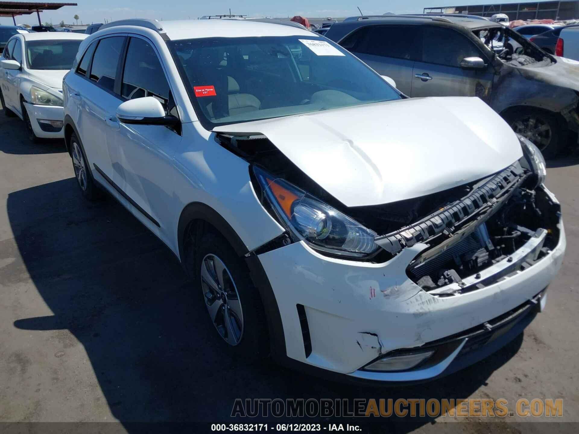 KNDCC3LC5K5282802 KIA NIRO 2019