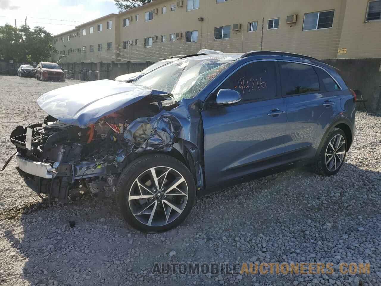 KNDCC3LC5M5483585 KIA NIRO 2021