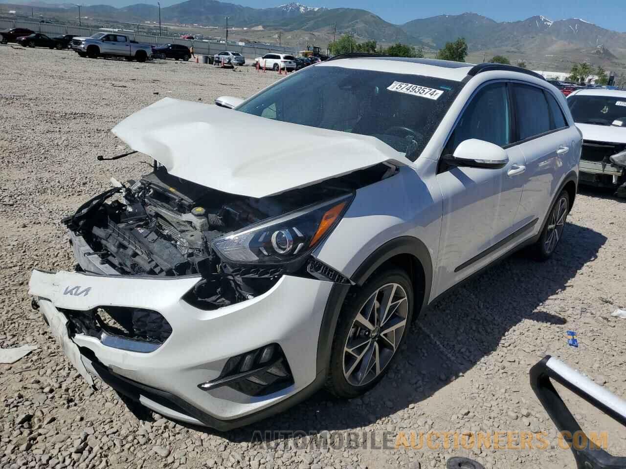 KNDCC3LC5N5521575 KIA NIRO 2022