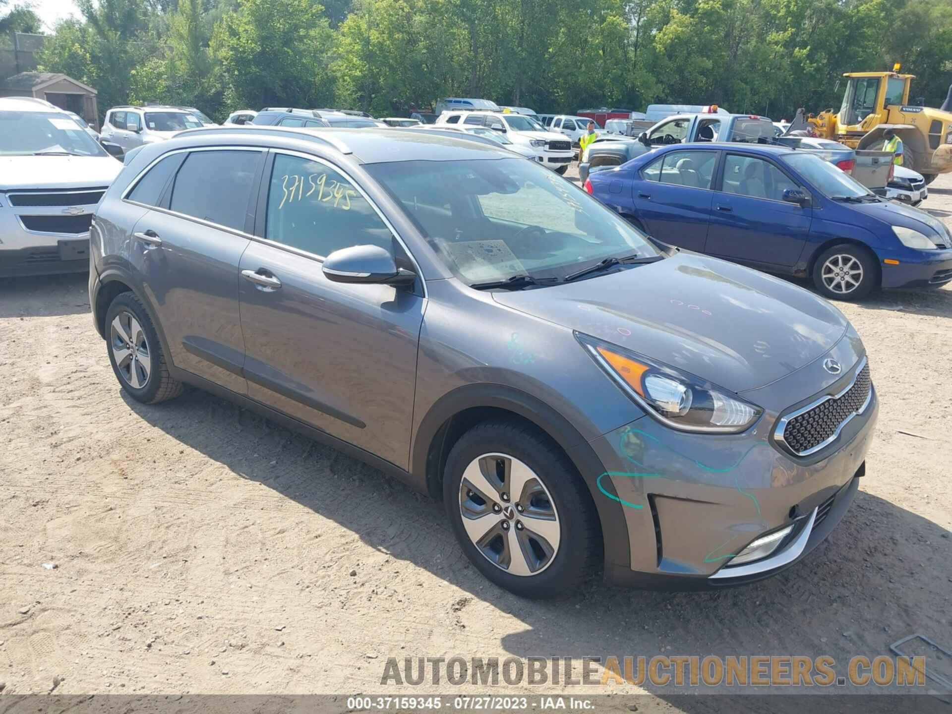 KNDCC3LC6J5123978 KIA NIRO 2018