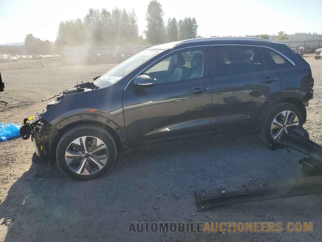 KNDCC3LG3L5064250 KIA NIRO 2020