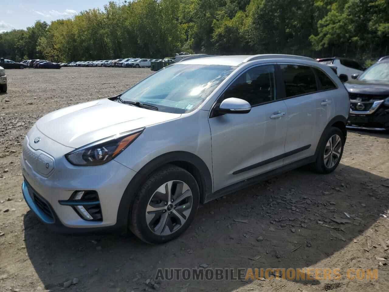 KNDCC3LG8L5073011 KIA NIRO 2020