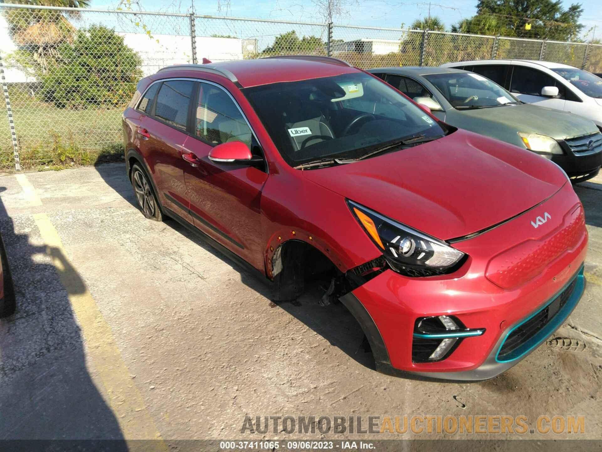 KNDCC3LG8N5160183 KIA NIRO EV 2022