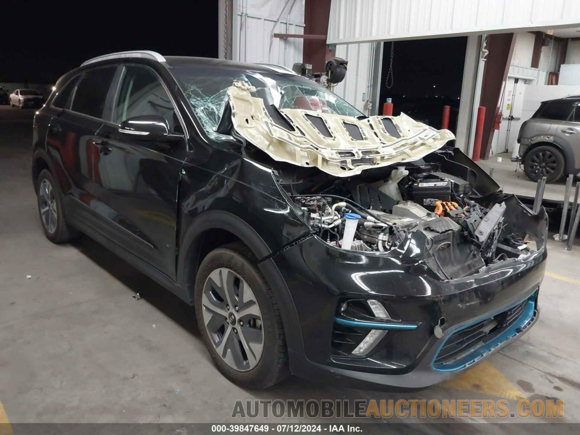 KNDCC3LGXL5036221 KIA NIRO EV 2020