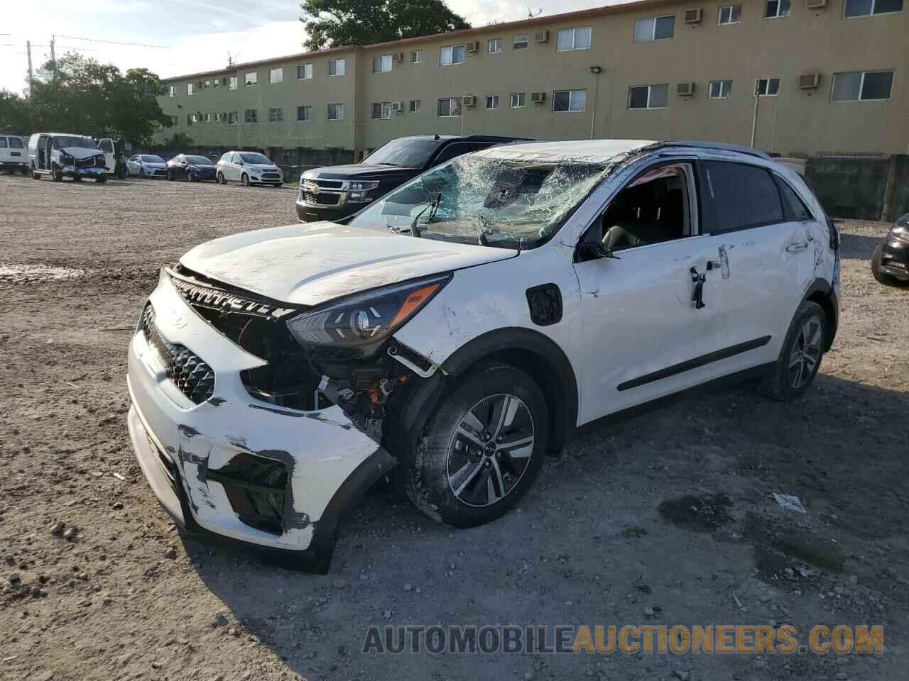 KNDCD3LD0N5490872 KIA NIRO 2022