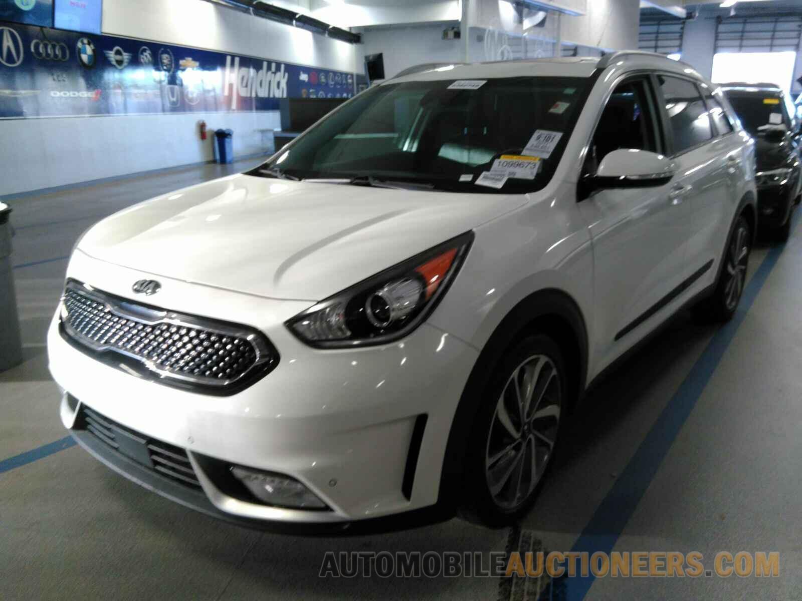 KNDCE3LC0H5048599 Kia Niro 2017