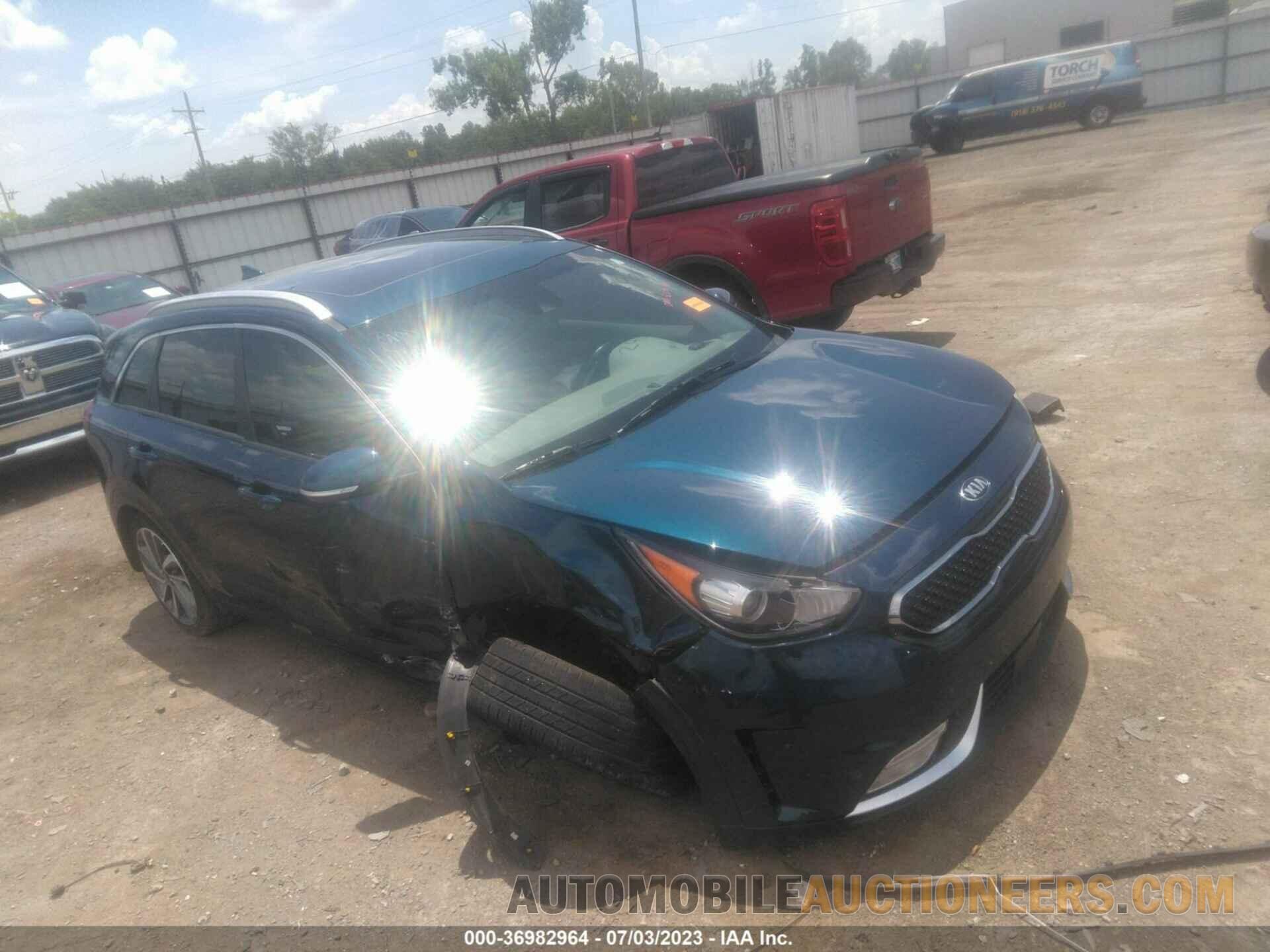 KNDCE3LC0J5175066 KIA NIRO 2018