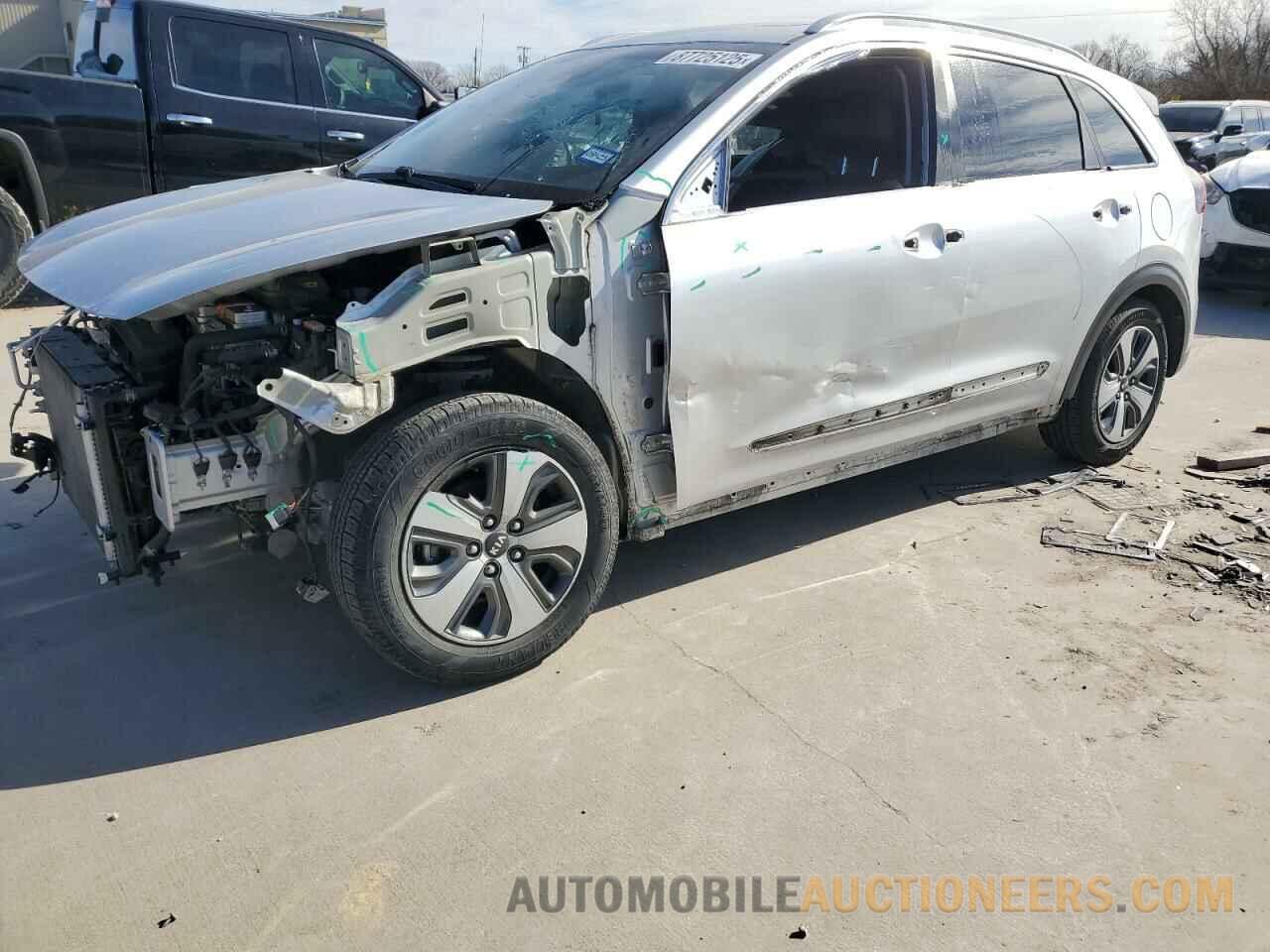 KNDCE3LC1J5174847 KIA NIRO 2018