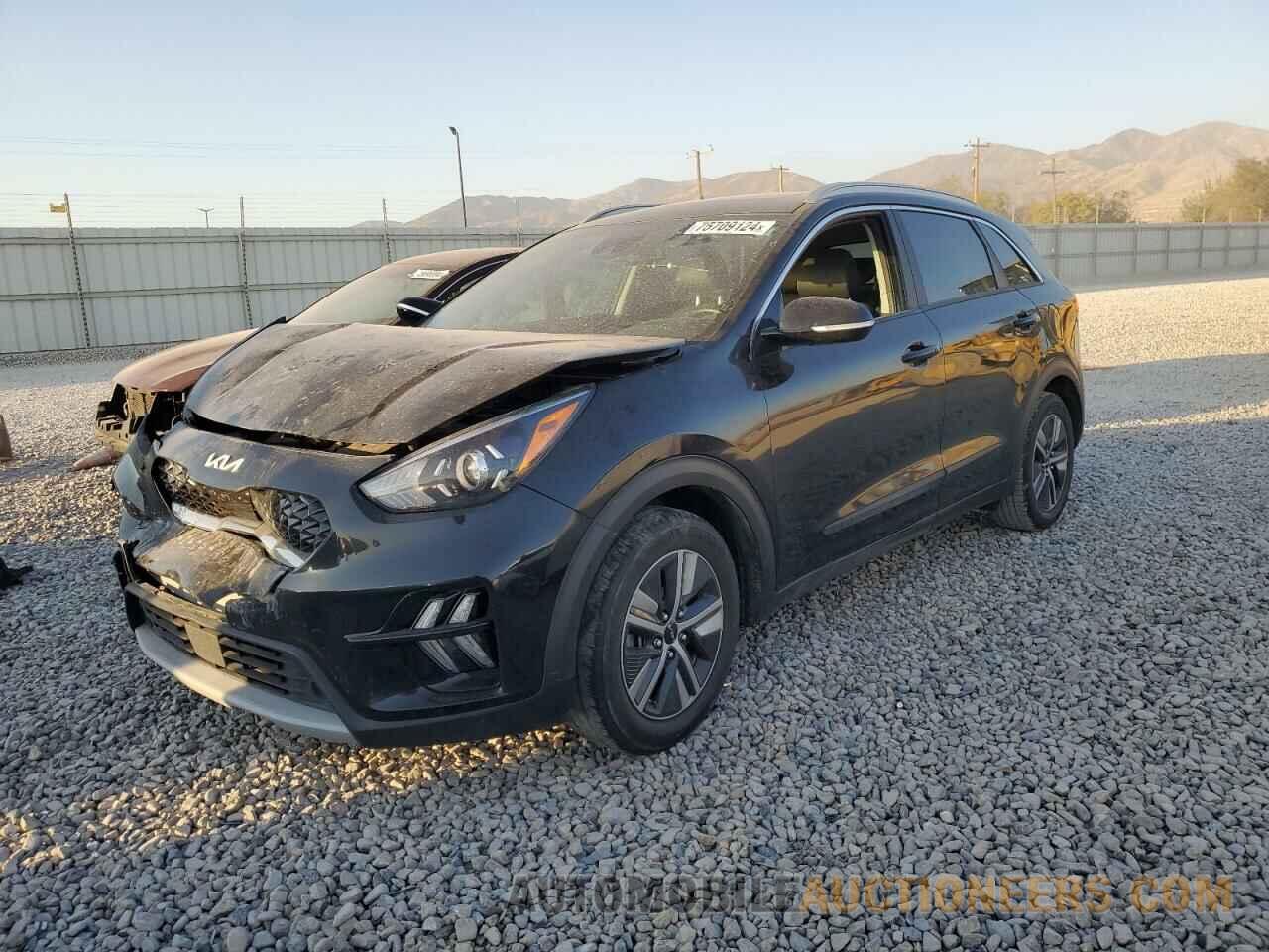 KNDCE3LC1N5493820 KIA NIRO 2022