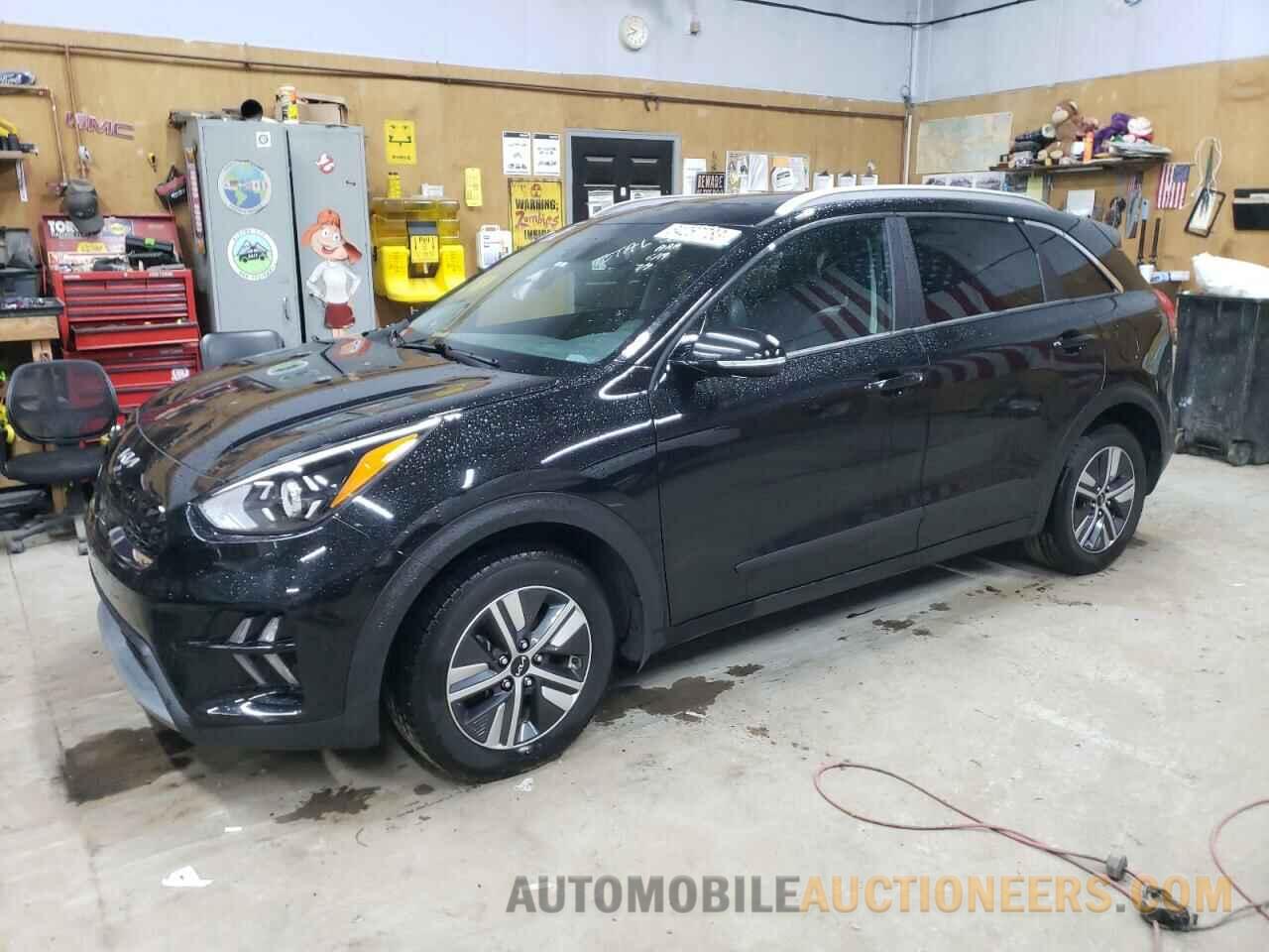 KNDCE3LC1N5524080 KIA NIRO 2022