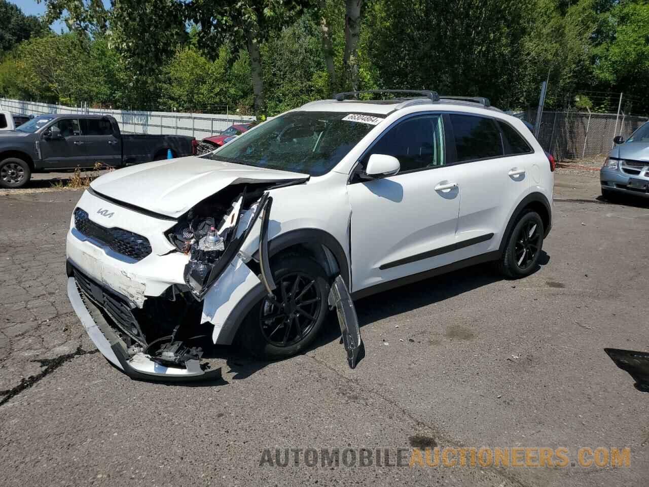 KNDCE3LC2N5496077 KIA NIRO 2022