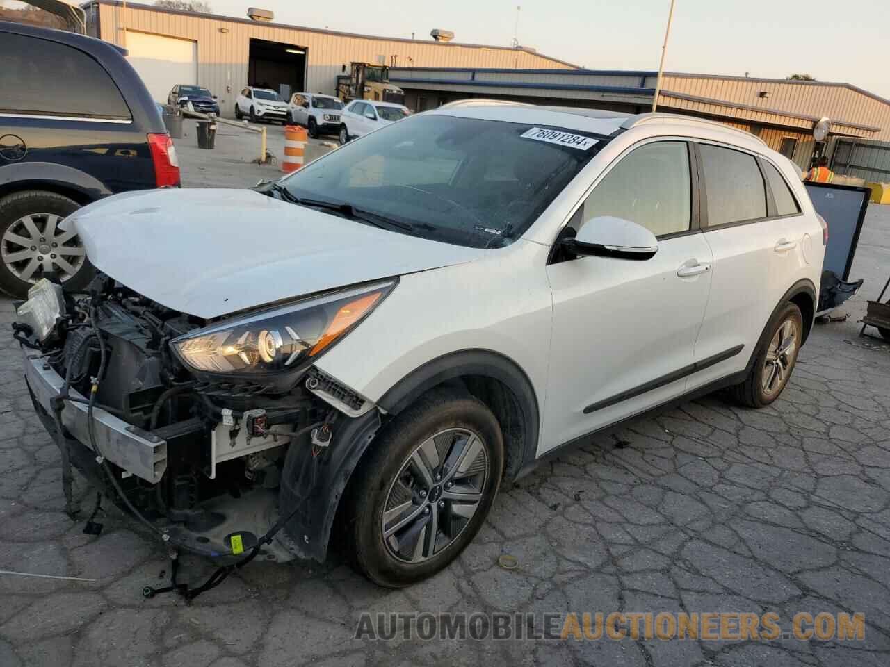 KNDCE3LC2N5522001 KIA NIRO 2022