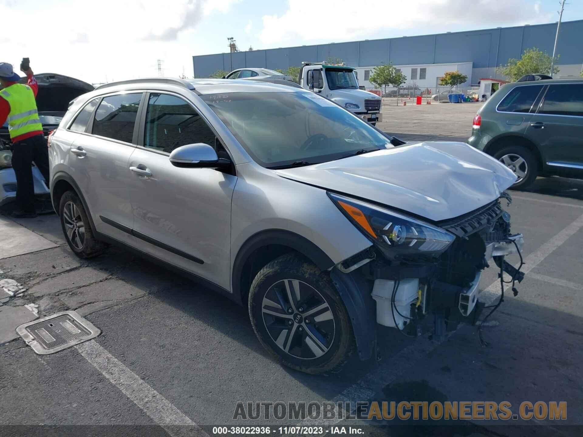 KNDCE3LC4L5371529 KIA NIRO 2020