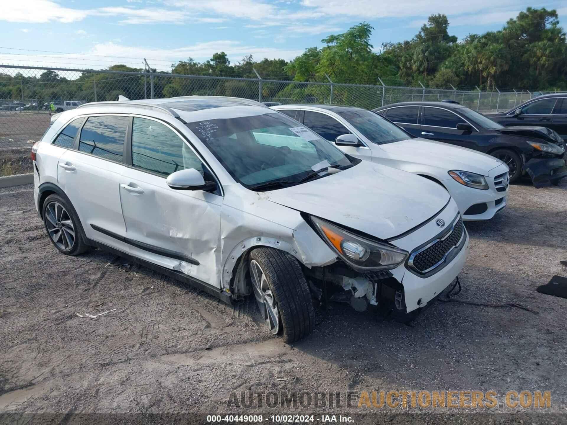 KNDCE3LC5H5040997 KIA NIRO 2017