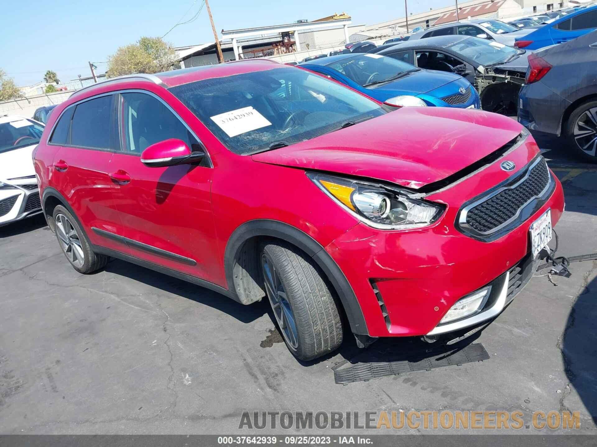 KNDCE3LC5J5175726 KIA NIRO 2018