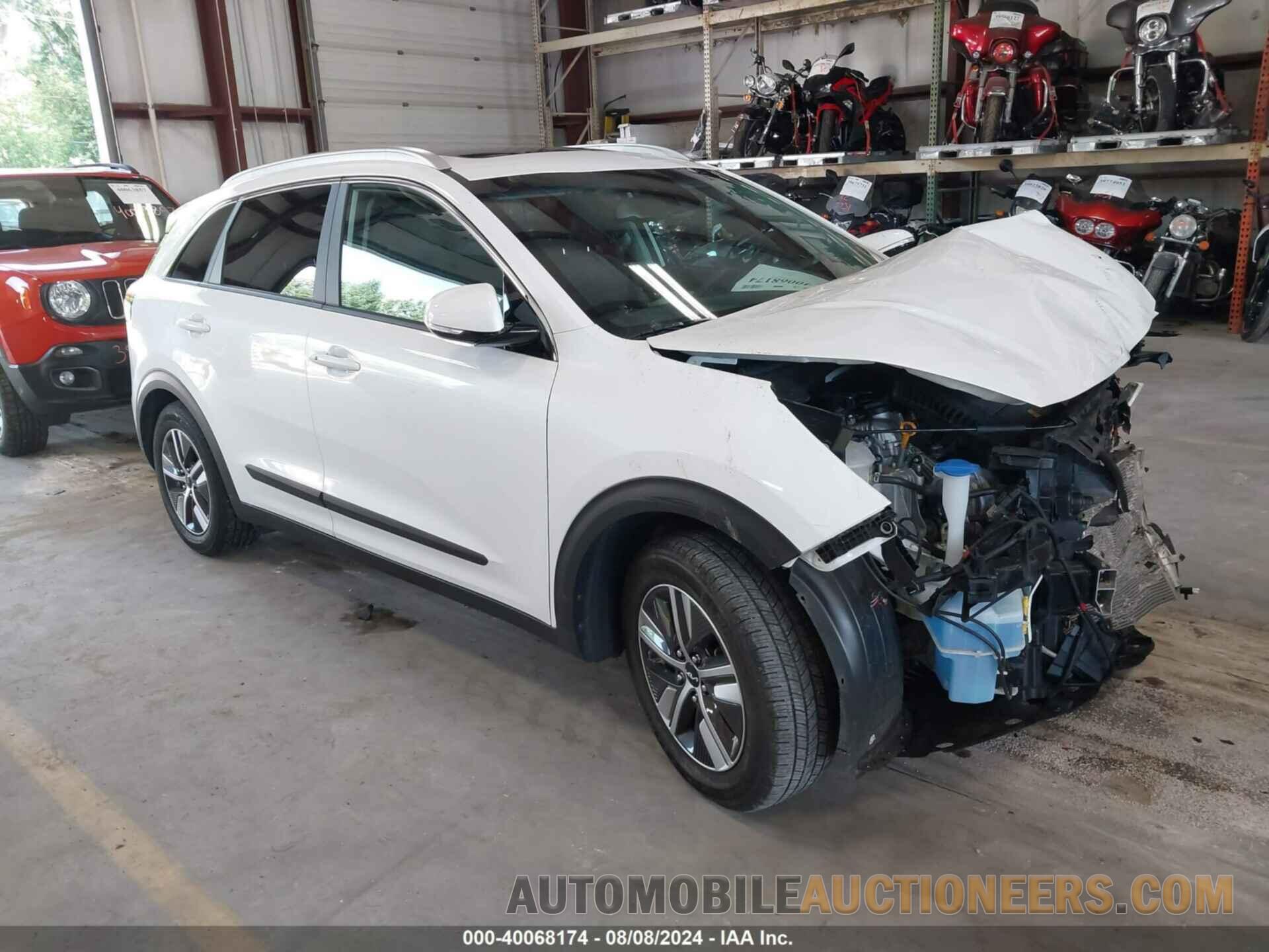 KNDCE3LC6N5530070 KIA NIRO 2022