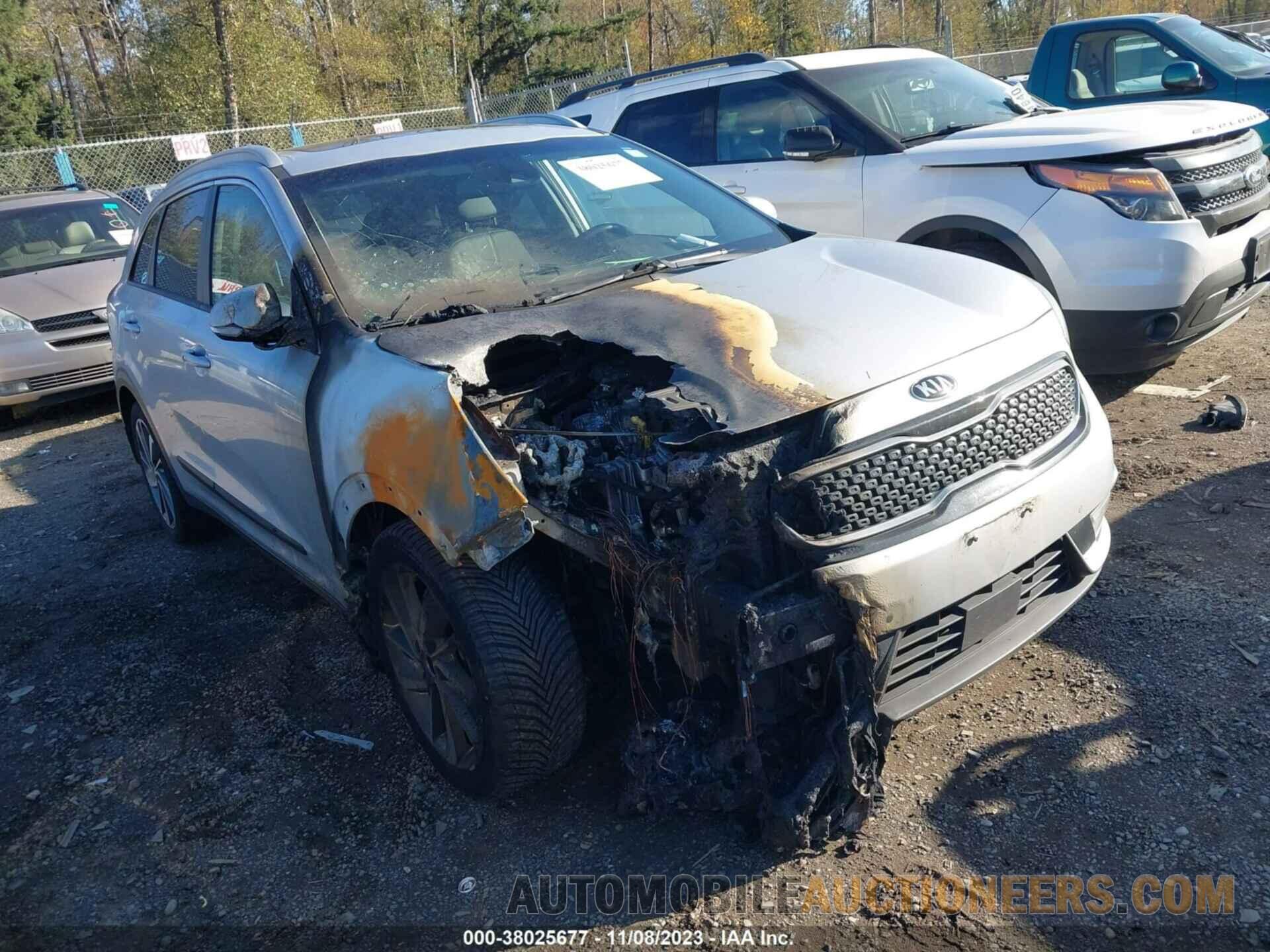 KNDCE3LC9J5160405 KIA NIRO 2018