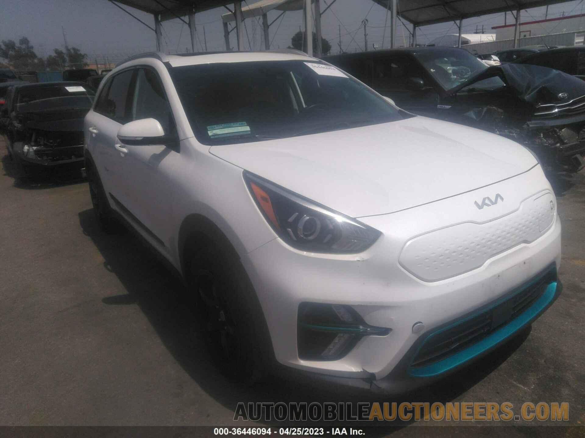 KNDCE3LG0N5137393 KIA NIRO EV 2022