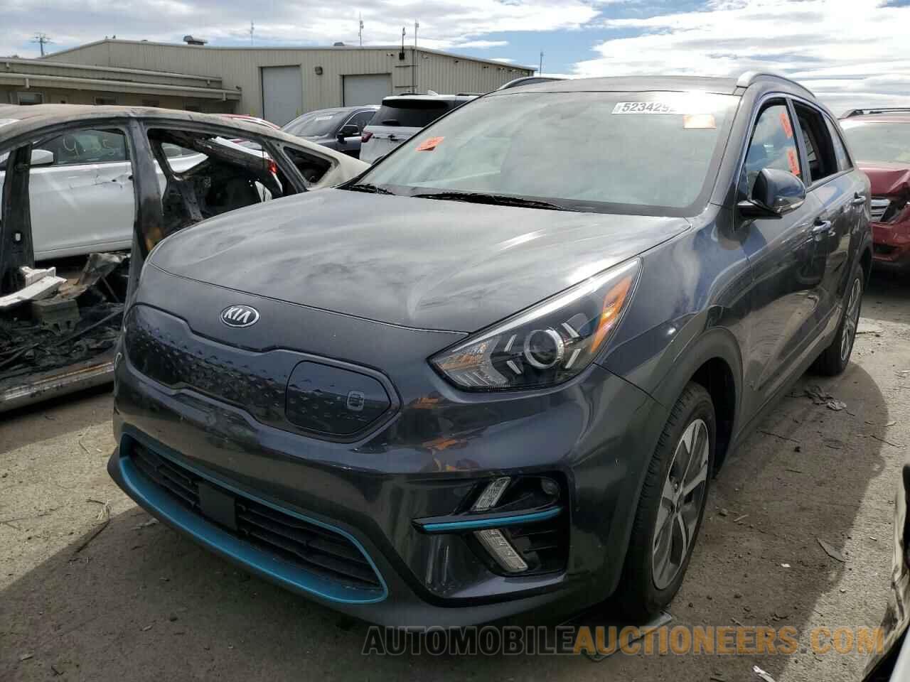 KNDCE3LG8L5038821 KIA NIRO 2020