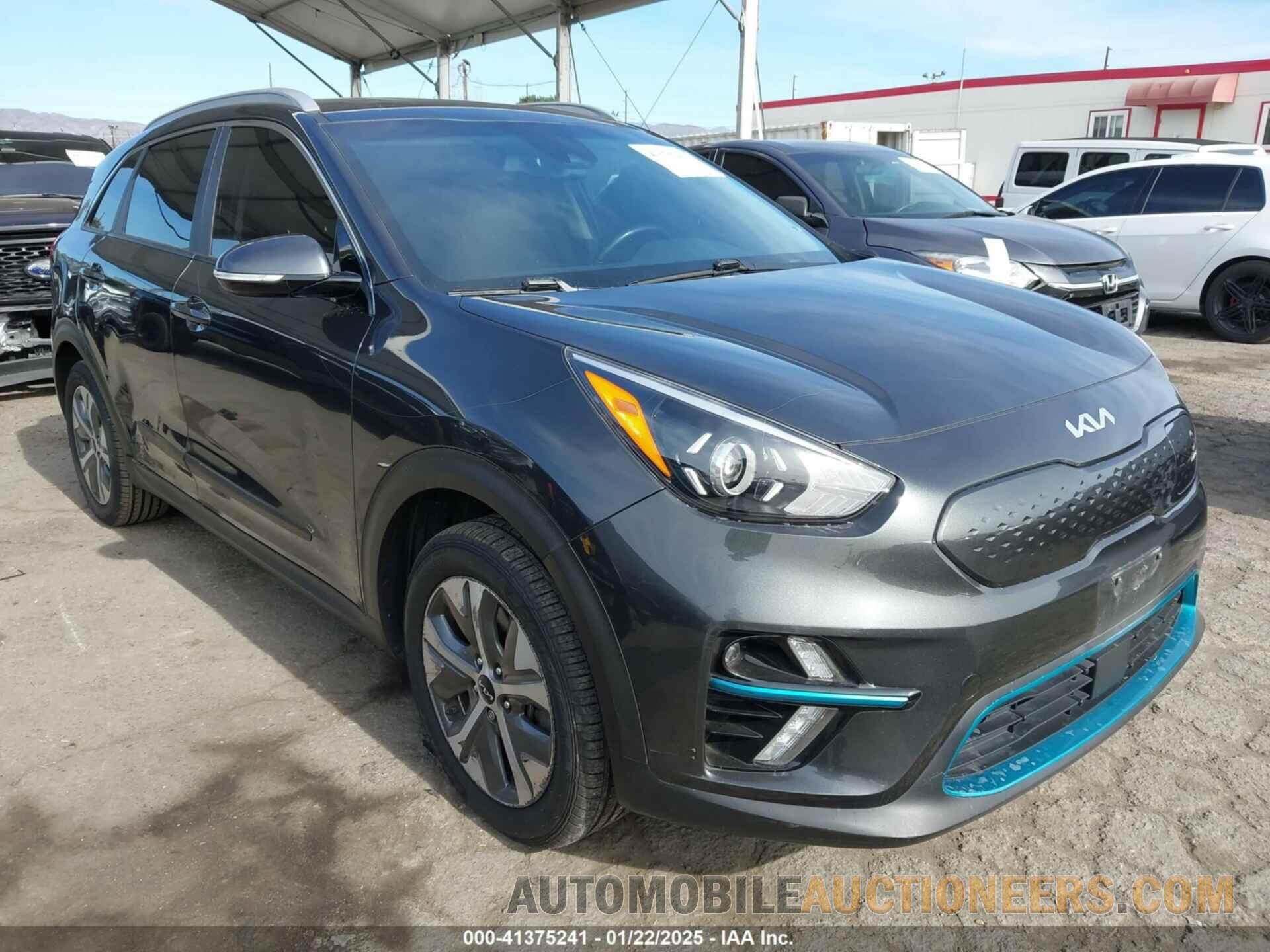 KNDCE3LG8N5135777 KIA NIRO EV 2022