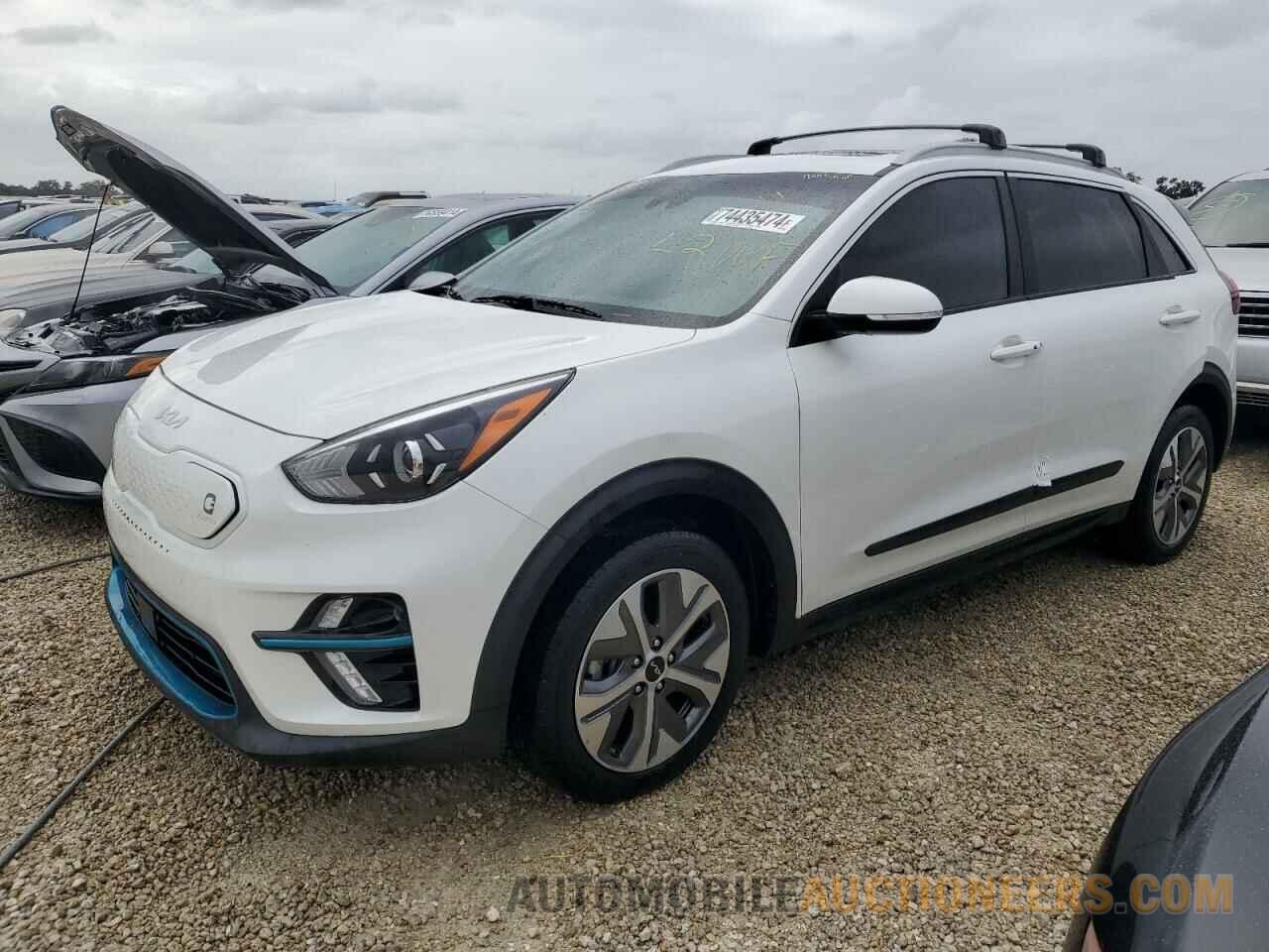 KNDCE3LG9N5140566 KIA NIRO 2022