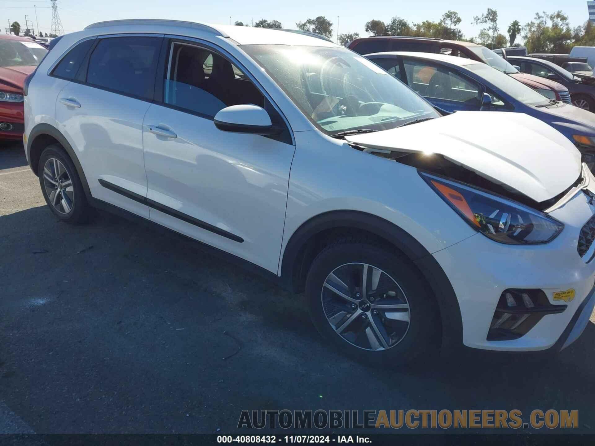 KNDCM3LD1N5536807 KIA NIRO 2022