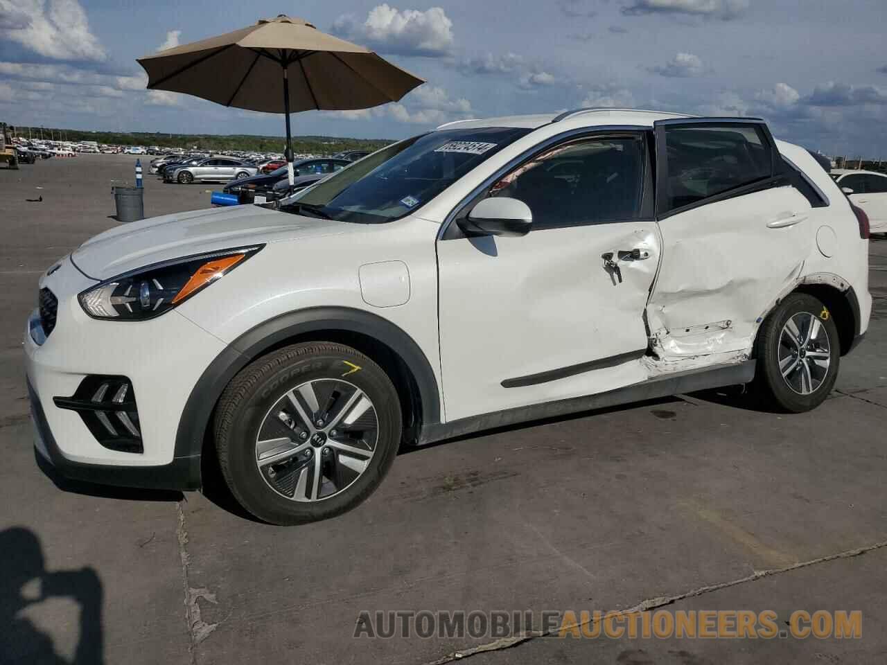 KNDCM3LD2L5450998 KIA NIRO 2020