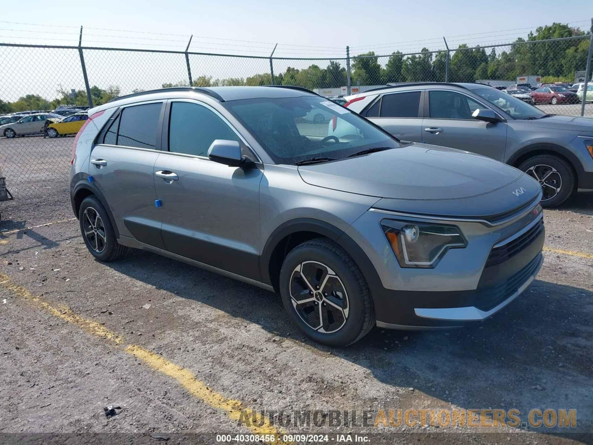 KNDCP3LE0R5195485 KIA NIRO 2024