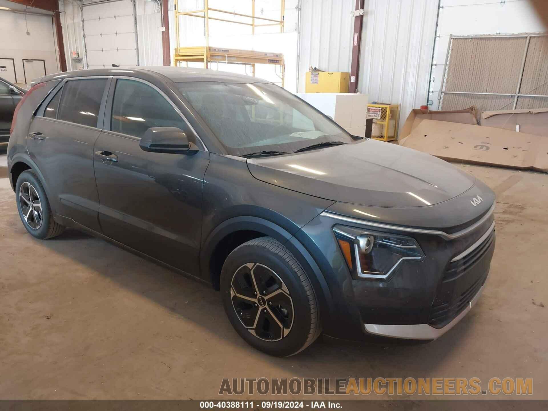 KNDCP3LE2R5196380 KIA NIRO 2024