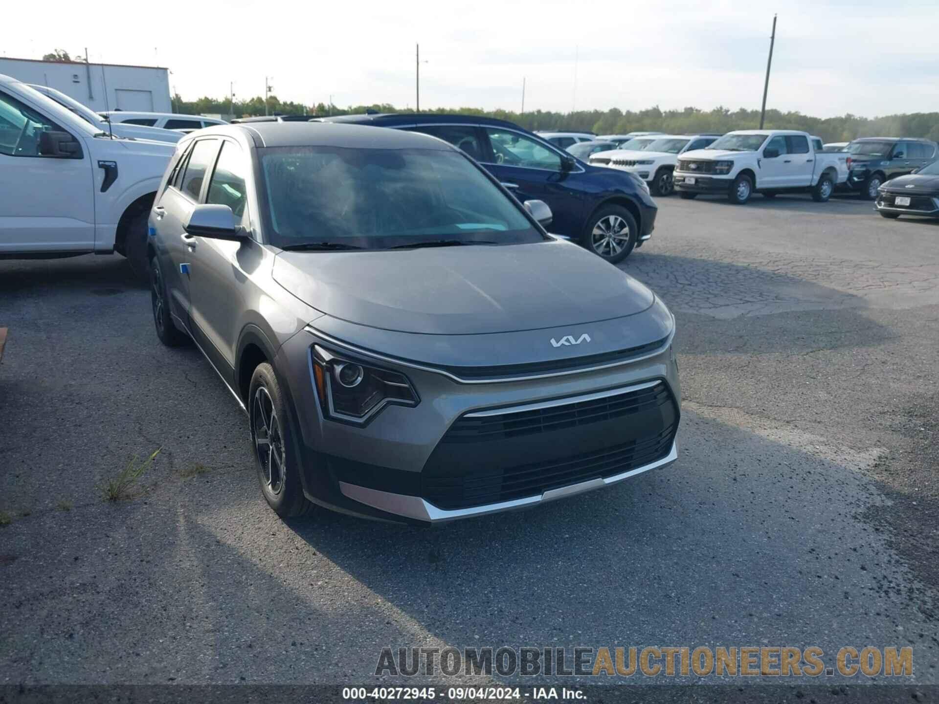 KNDCP3LE4R5189673 KIA NIRO 2024