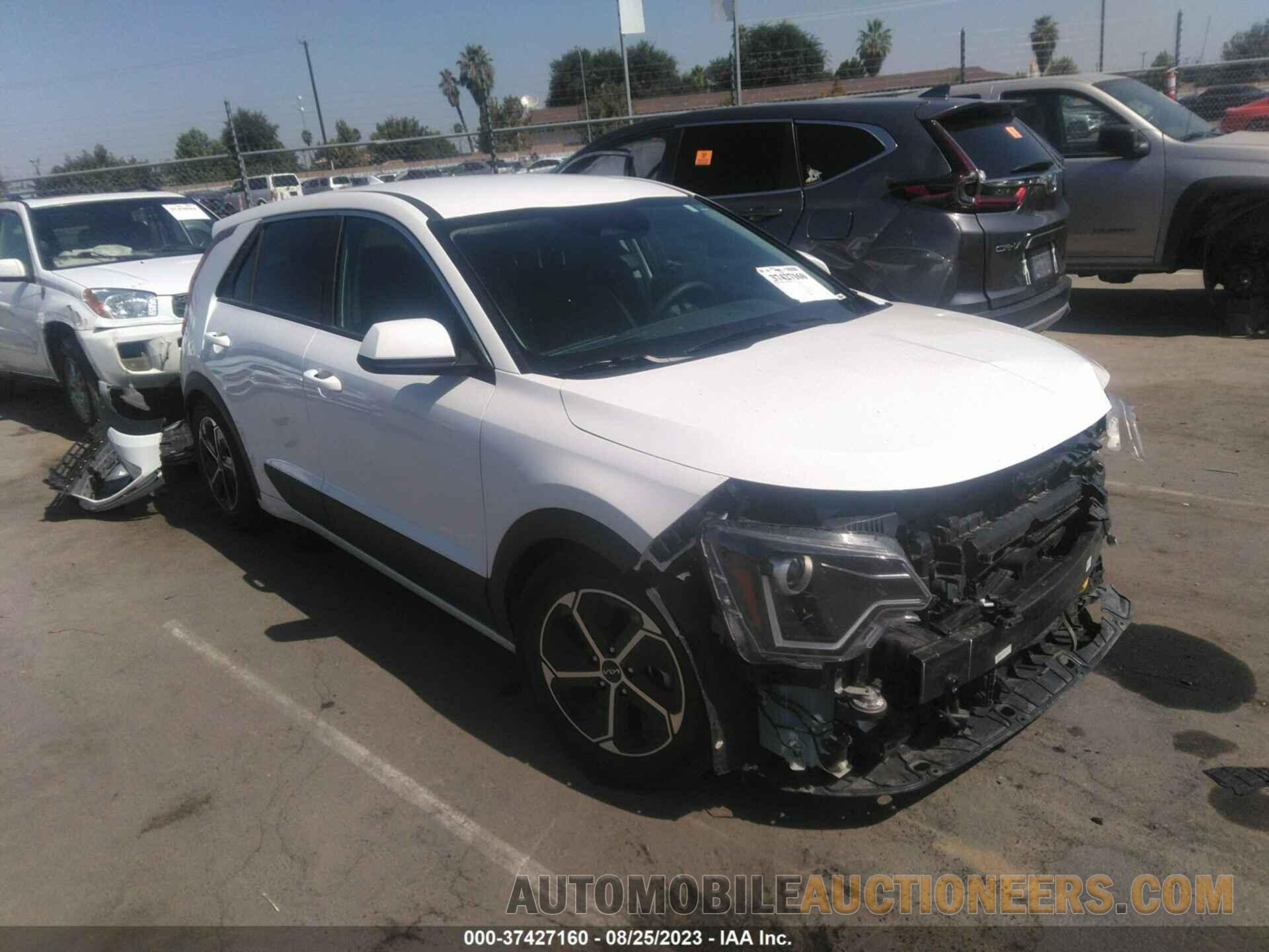 KNDCP3LE5P5069958 KIA NIRO 2023