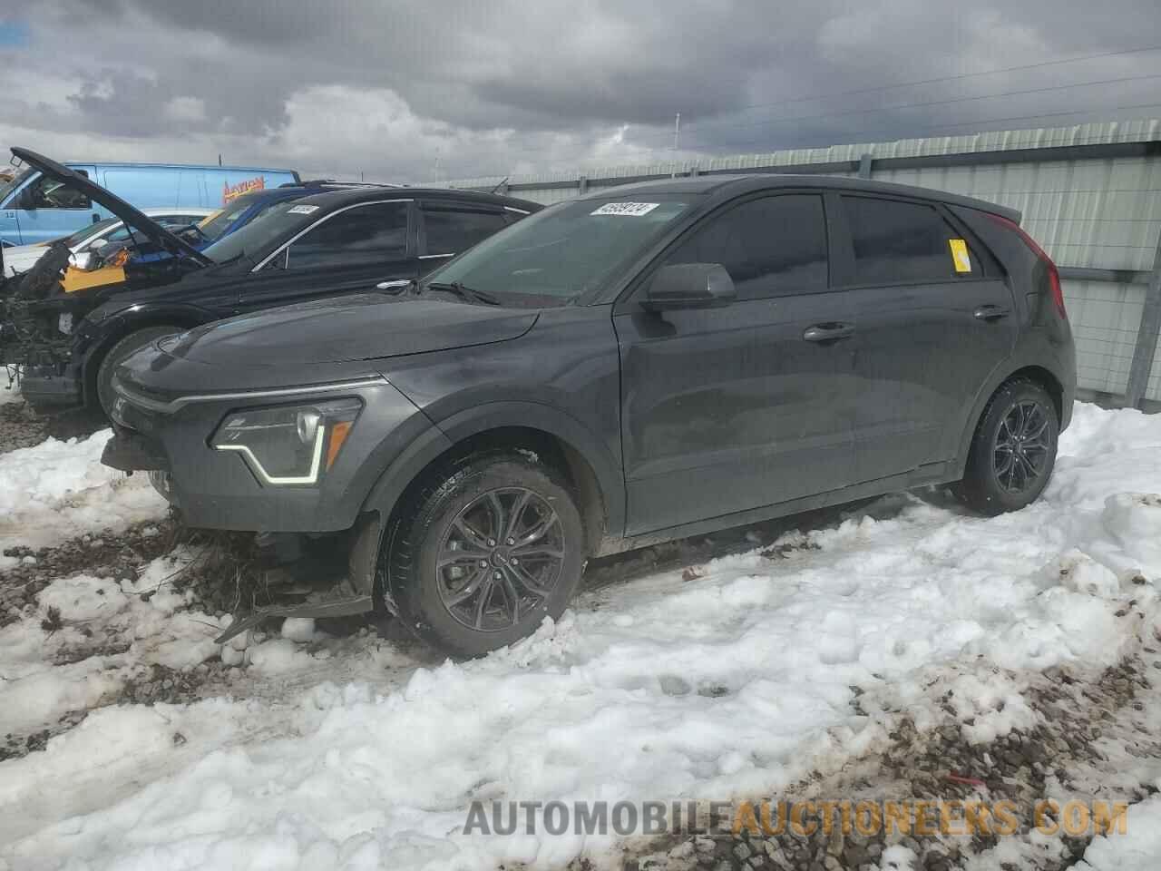 KNDCP3LE5P5116597 KIA NIRO 2023