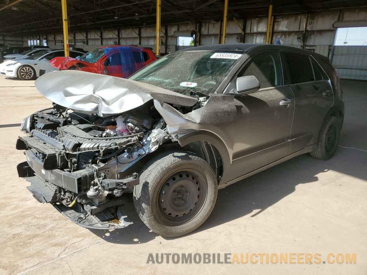 KNDCP3LE6P5086817 KIA NIRO 2023