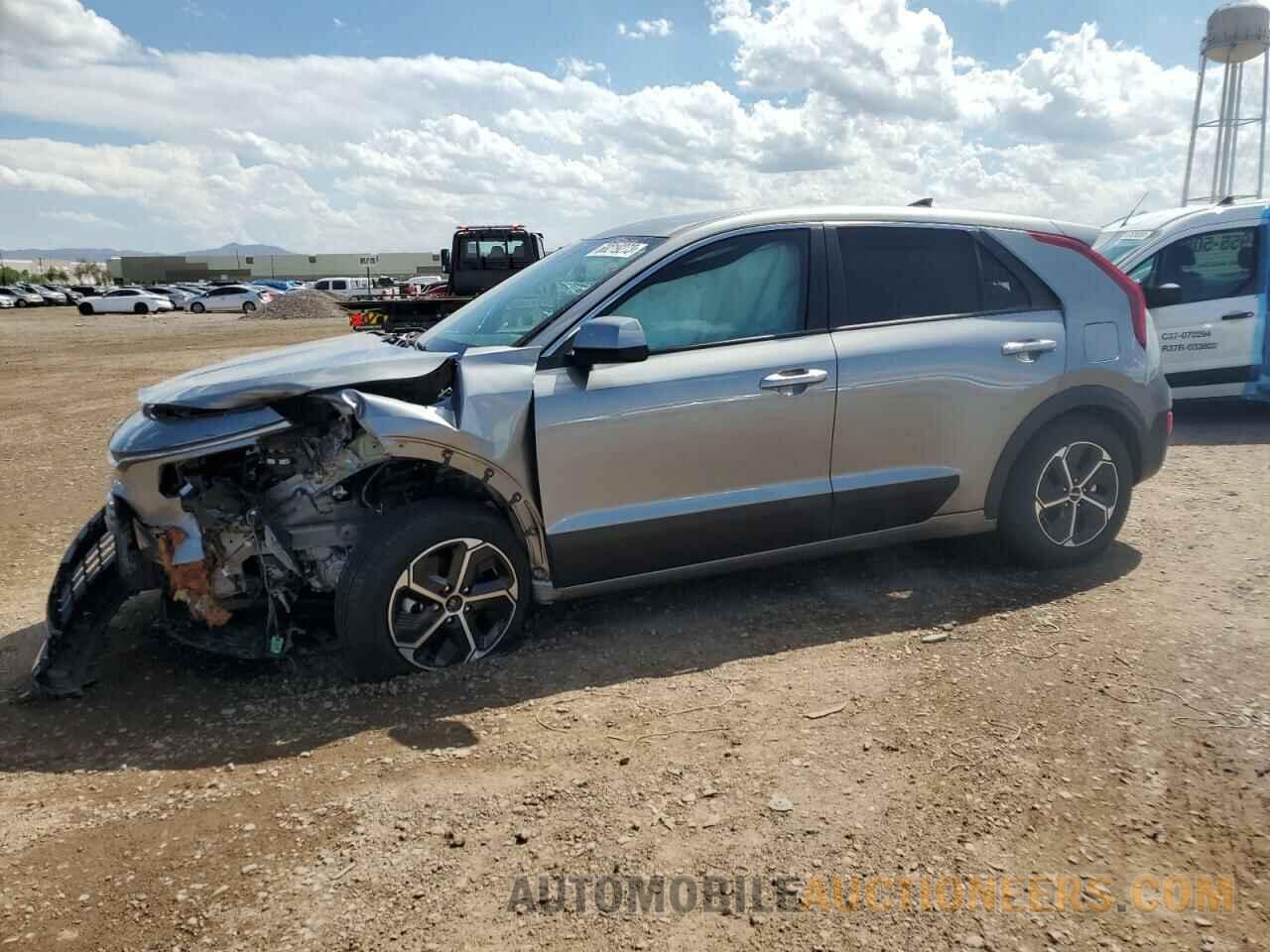 KNDCP3LE7P5082596 KIA NIRO 2023