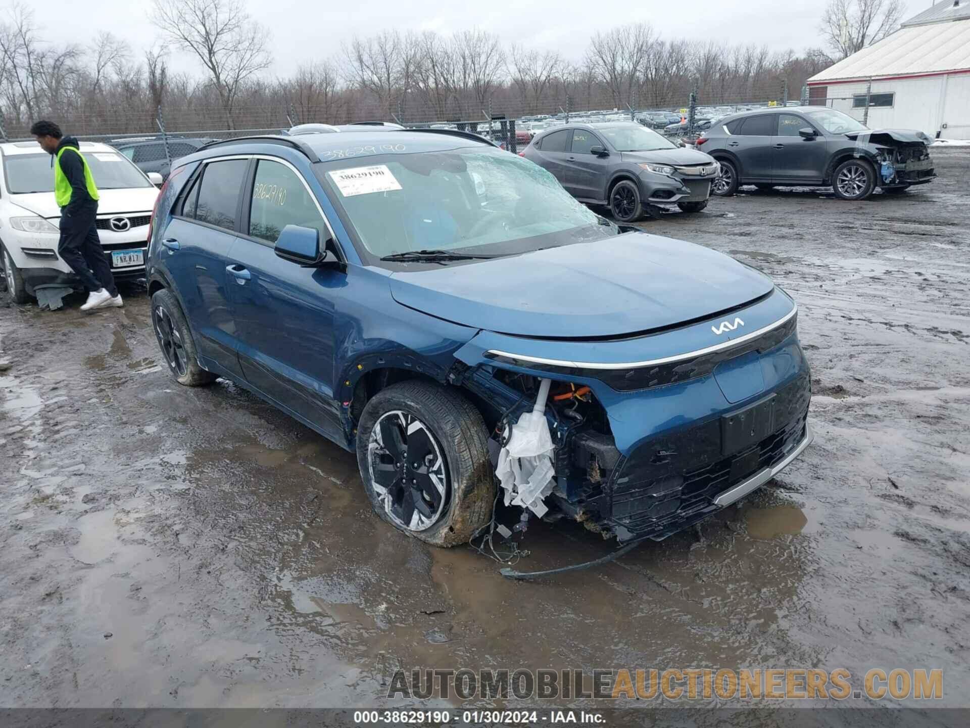 KNDCR3L14P5012285 KIA NIRO EV 2023