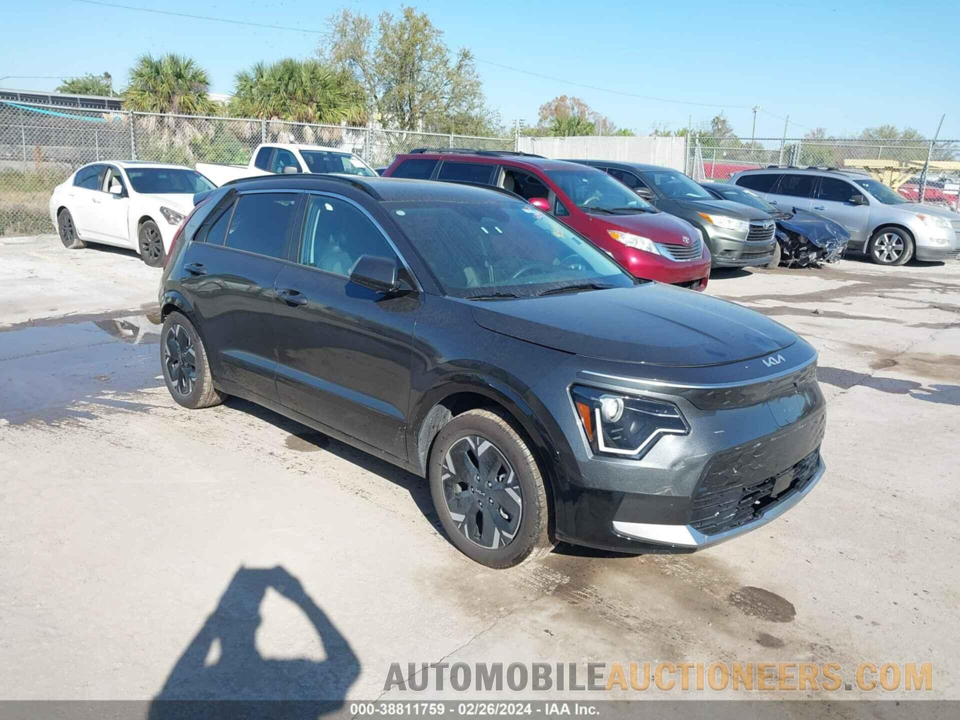 KNDCR3L16R5080672 KIA NIRO EV 2024