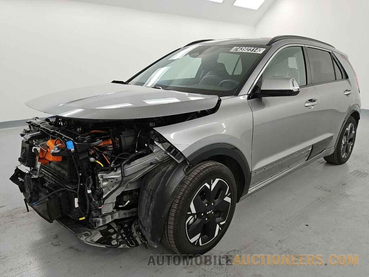 KNDCR3L17P5025578 KIA NIRO WIND 2023