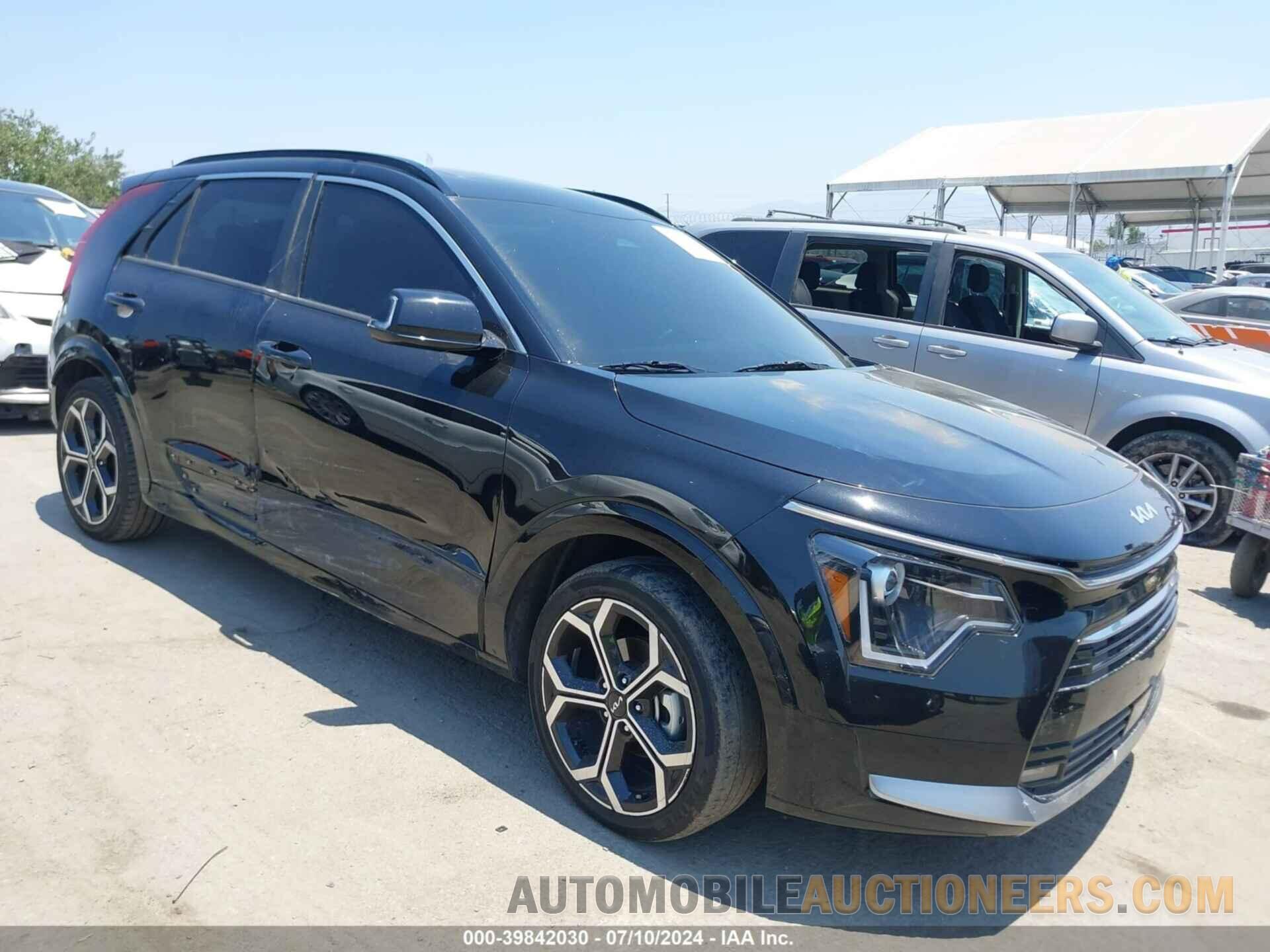 KNDCR3LE4P5098555 KIA NIRO 2023