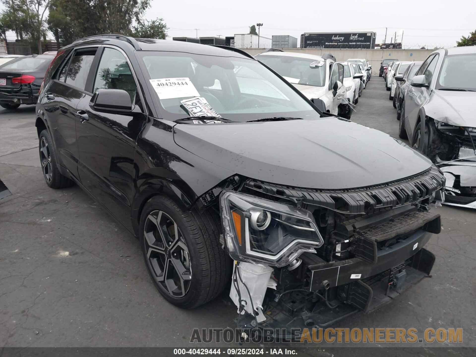 KNDCR3LE7P5074167 KIA NIRO 2023