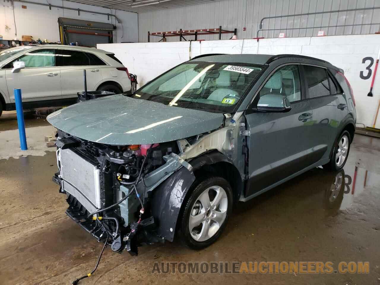 KNDCR3LE7P5117194 KIA NIRO 2023