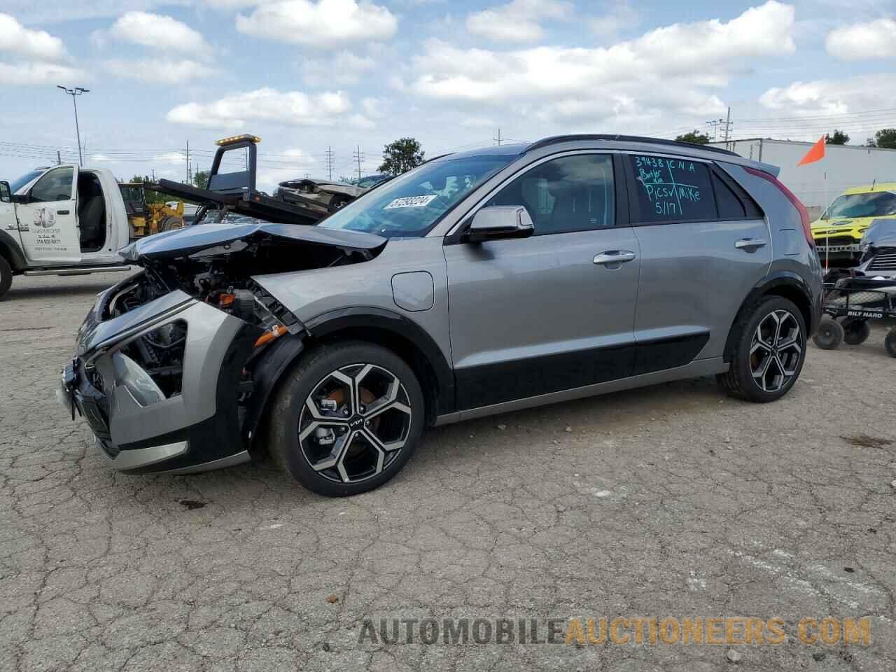 KNDCR3LF1R5133080 KIA NIRO SX TO 2024