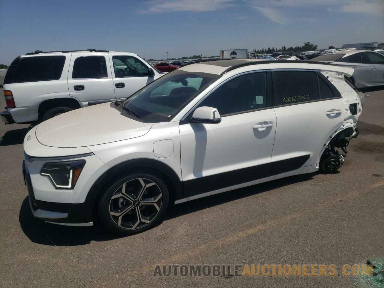 KNDCR3LF6P5075223 KIA NIRO SX TO 2023