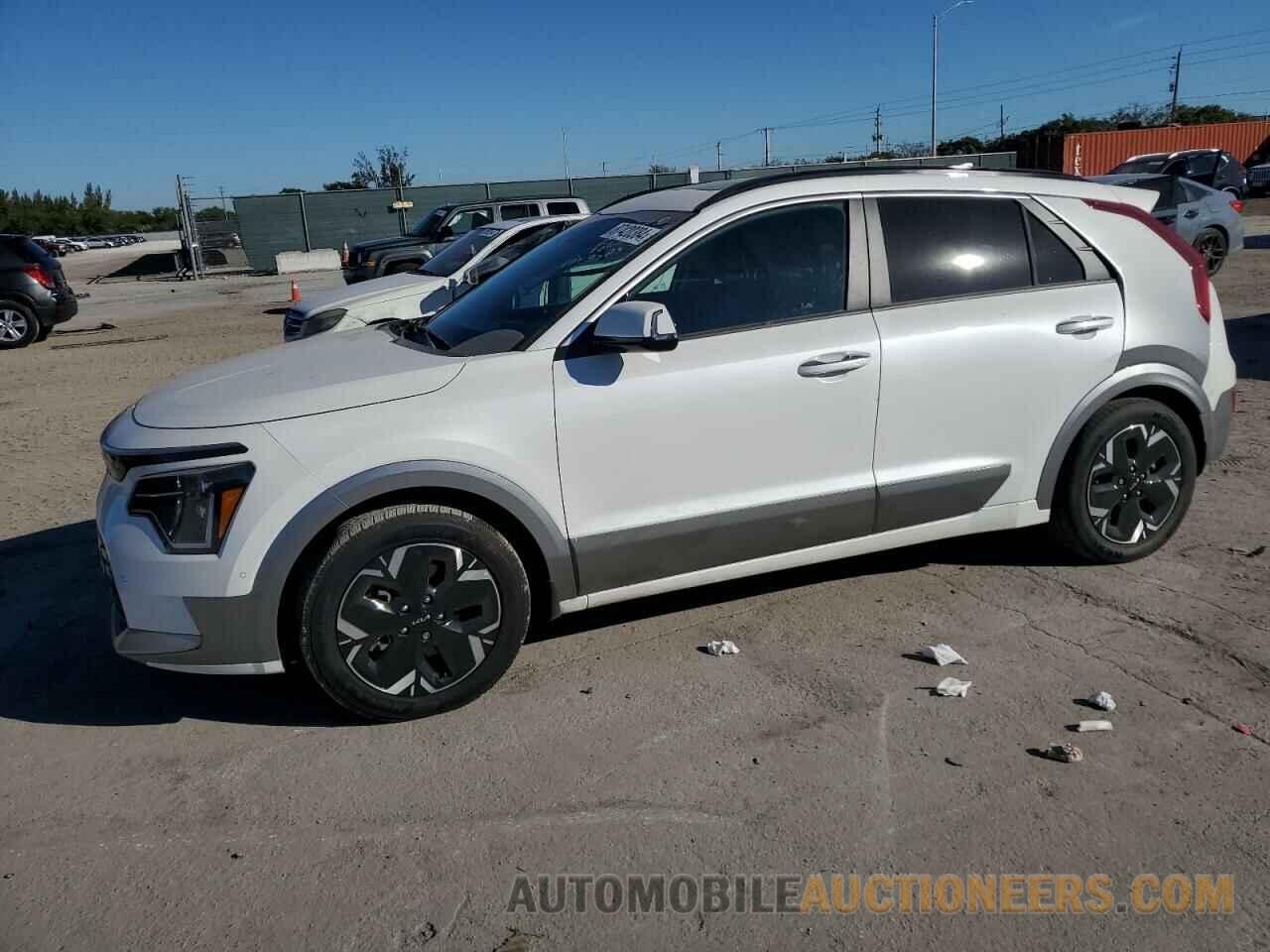 KNDCT3L14P5019383 KIA NIRO WAVE 2023