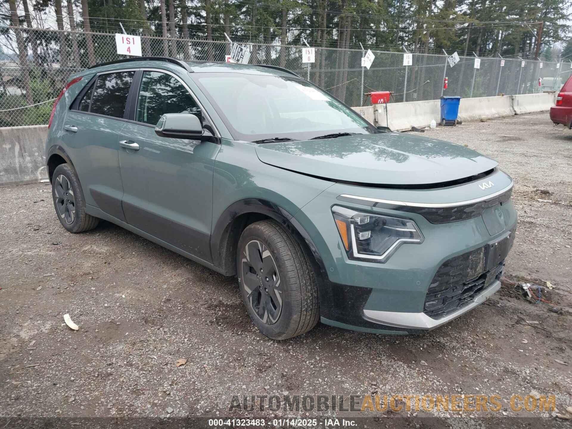 KNDCT3L19P5017046 KIA NIRO EV 2023