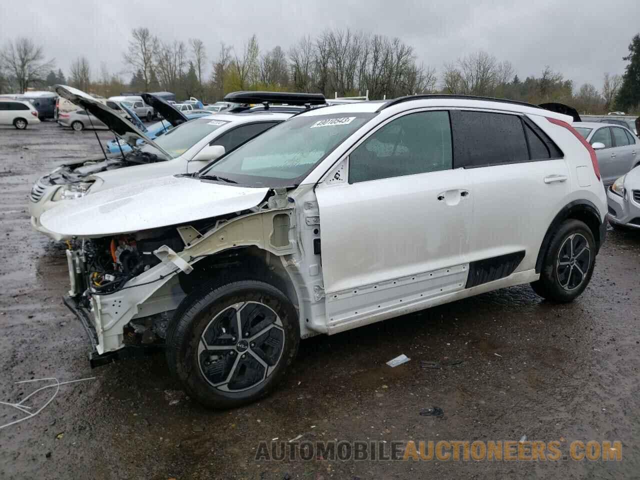 KNDCT3LE6P5035605 KIA NIRO SX 2023